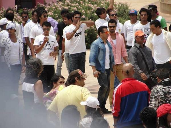 Mental: For a Cause Fotoğrafı