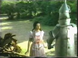 Ayşecik Ve Sihirli Cüceler Rüyalar Ülkesinde fotoğrafı