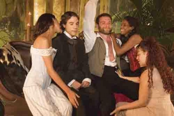 Kolera Günlerinde Aşk Fotoğrafı