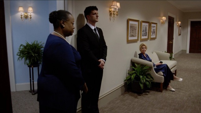 Too Close to Home Fotoğrafı