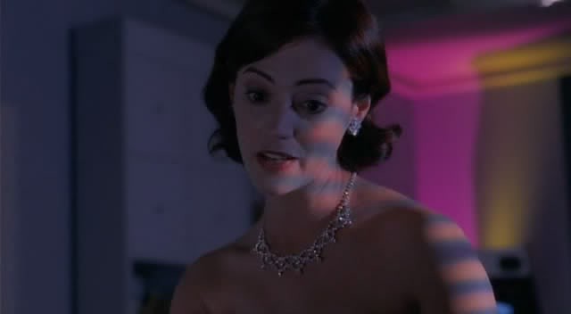 Evde Tek Başına 4 fotoğrafı