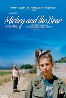 Mickey and the Bear (2019) afişi