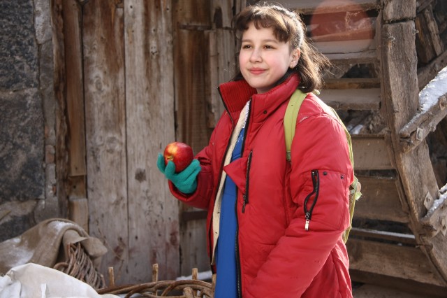 Deli Deli Olma Fotoğrafı