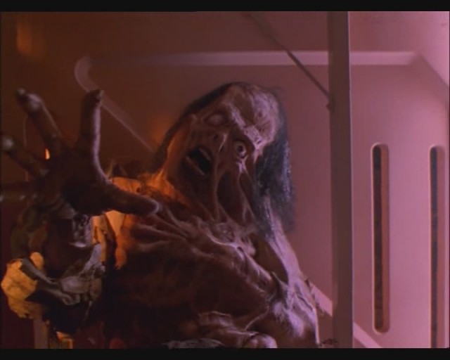 Yaşayan ölülerin Dönüşü 3 Fotoğrafı