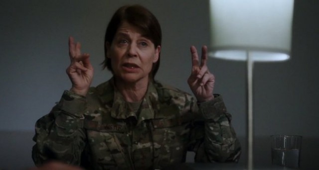 Resident Alien fotoğrafı