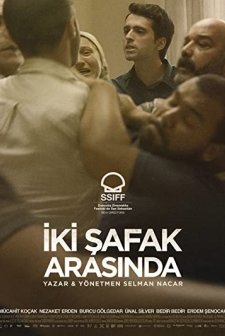 İki Şafak Arasında (2021) afişi