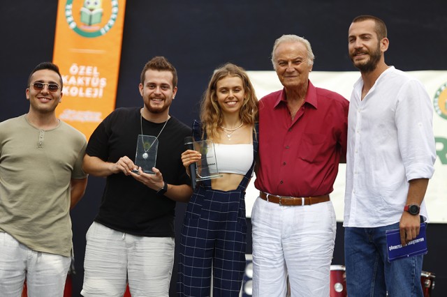 Şöhretler Okulu Fotoğrafı