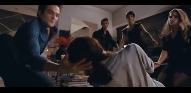 Alacakaranlık Efsanesi: Şafak Vakti Bölüm 1 Fotoğrafı