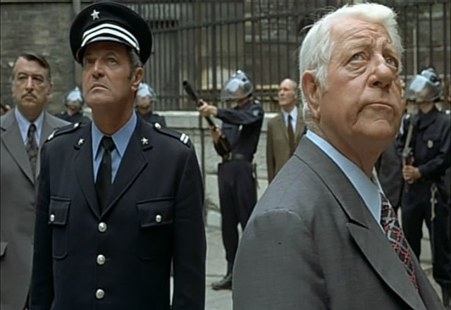 Şehirde İki Adam Fotoğrafı