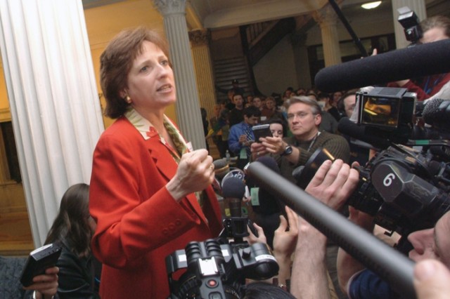 Saving Marriage Fotoğrafı