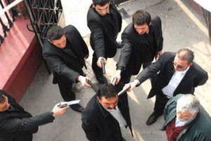 Acı Hayat Fotoğrafı