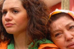 Acı Hayat Fotoğrafı