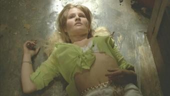 And Soon the Darkness Fotoğrafı