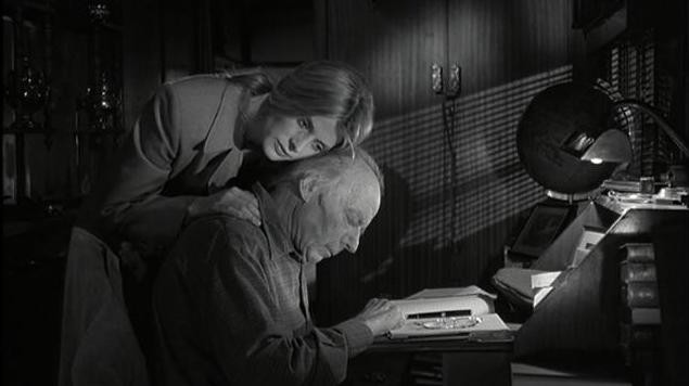 Faraway, so close! Fotoğrafı