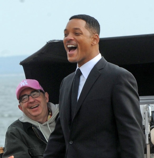 Siyah Giyen Adamlar 3 Fotoğrafı