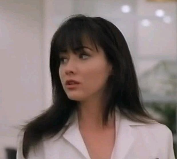 Almost Dead fotoğrafı