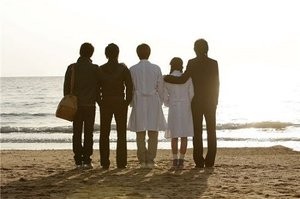 Erkekler Çiçeklerden Önce Gelir Fotoğrafı