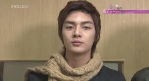 Erkekler Çiçeklerden Önce Gelir Fotoğrafı