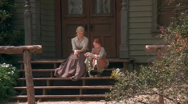 Love Takes Wing Fotoğrafı