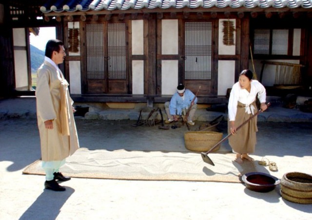 The Land Fotoğrafı