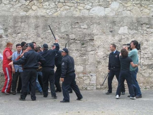 Parmaklıklar Ardında fotoğrafı