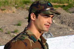 Emret Komutanım Fotoğrafı