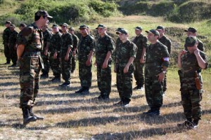 Emret Komutanım Fotoğrafı