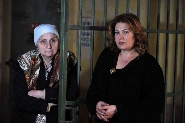 Parmaklıklar Ardında Fotoğrafı