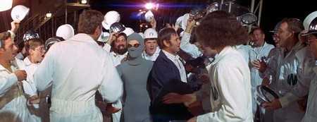 Dünyaya Düşen Adam fotoğrafı