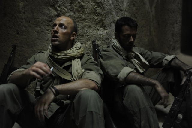 Stranded Fotoğrafı