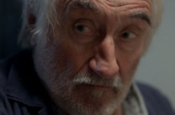 Stínu Neutečeš Fotoğrafı