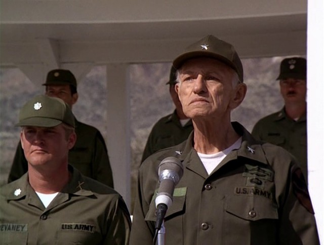 Bırak Güneş İçeri Girsin Fotoğrafı