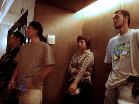 100 Lies to Hide a Wife fotoğrafı