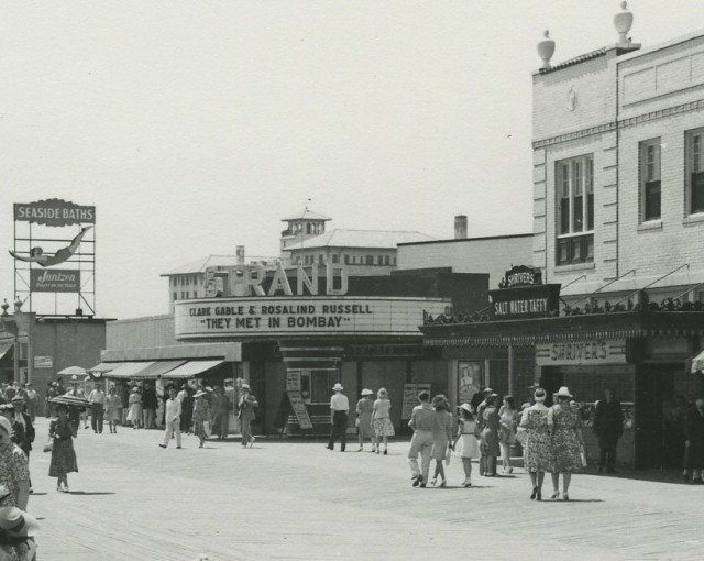 They Met In Bombay fotoğrafı