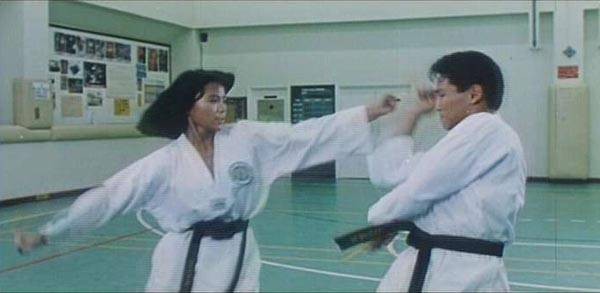 The ınspector Wears Skirts 2 Fotoğrafı