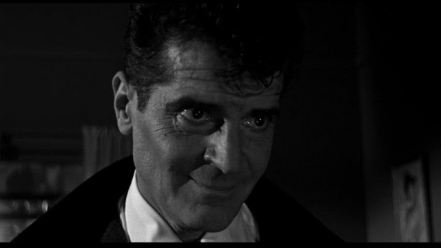 Dracula'nın Dönüşü fotoğrafı