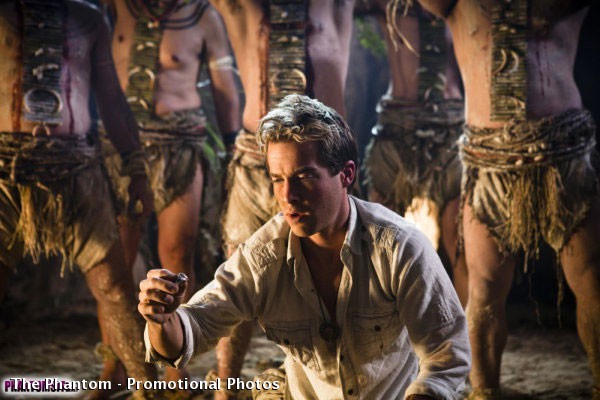 Kızıl Maske Fotoğrafı