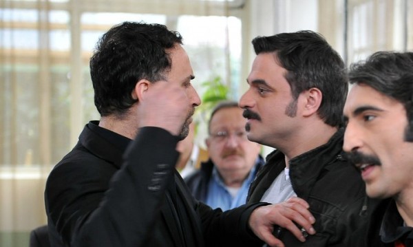 Geniş Aile Fotoğrafı