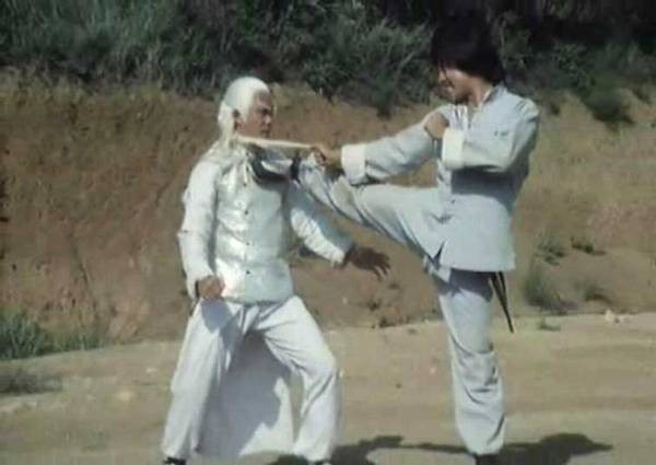 Born Invincible Fotoğrafı