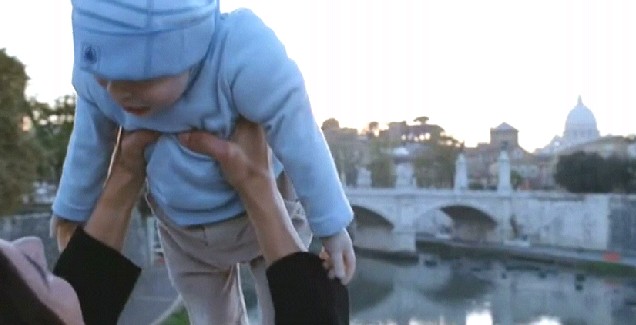 Üçüncü Anne Fotoğrafı