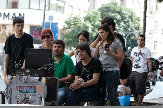 Aşk Tesadüfleri Sever Fotoğrafı