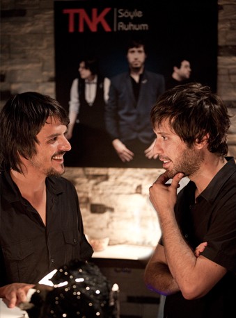 Aşk Tesadüfleri Sever Fotoğrafı