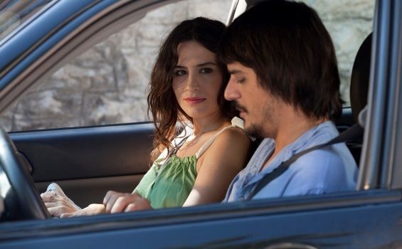 Aşk Tesadüfleri Sever Fotoğrafı