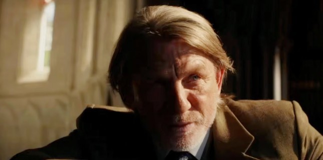 "Bıçaklar Çekildi: Ölü Adamın Uyanışı" Filminden Fragman!