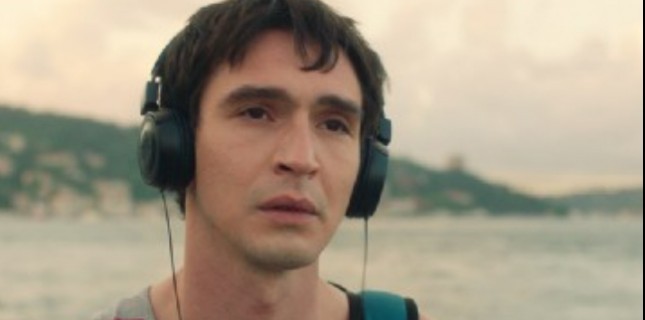 Oyuncu Ahmet Melih Yılmaz Trans Birey Olduğunu Açıkladı