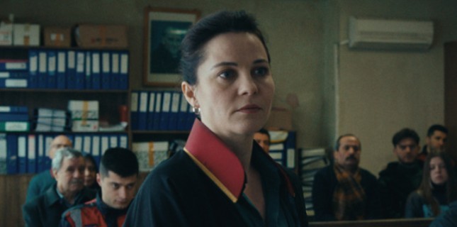 Selman Nacar'ın "Tereddüt Çizgisi" ve Nehir Tuna'nın "Yurt" filmleri Venedik Film Festivali'nde Gösterilecek!