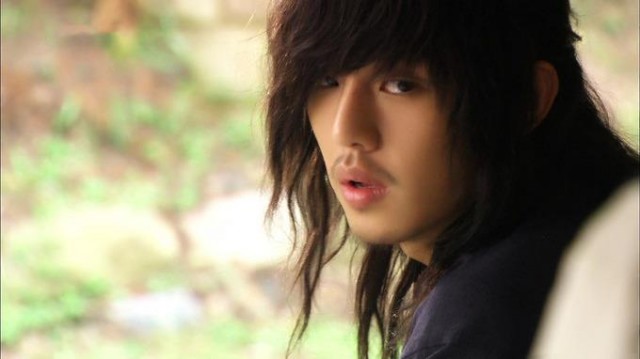 Yu Ah-in Fotoğrafı