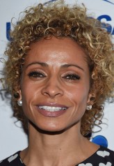 Michelle Hurd fotoğrafı