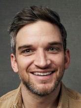 Evan Jonigkeit fotoğrafı