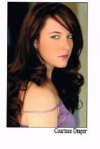 Courtnee Draper Fotoğrafı